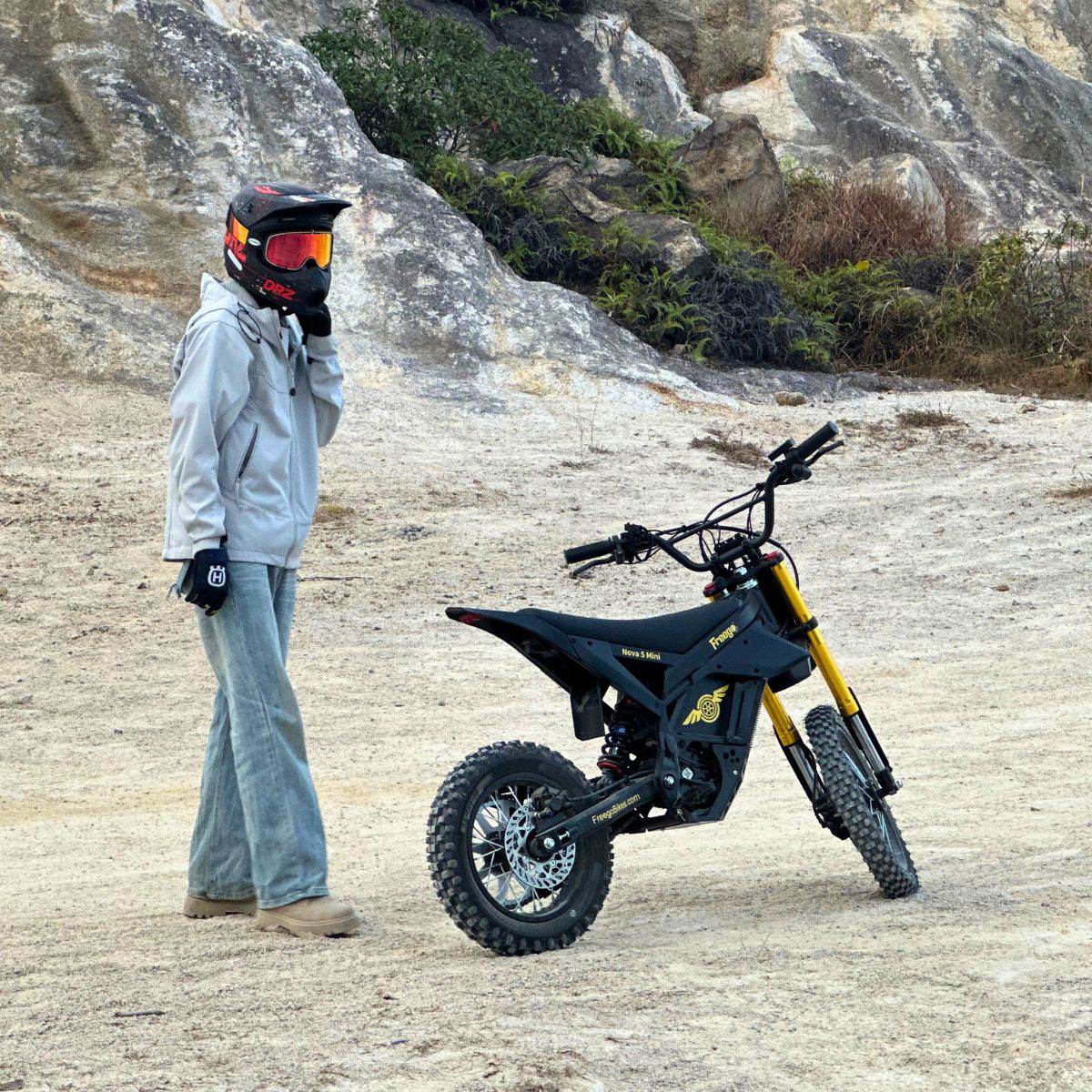 Freego Nova 5 Mini Ebike for Teens and Adults - Image 10