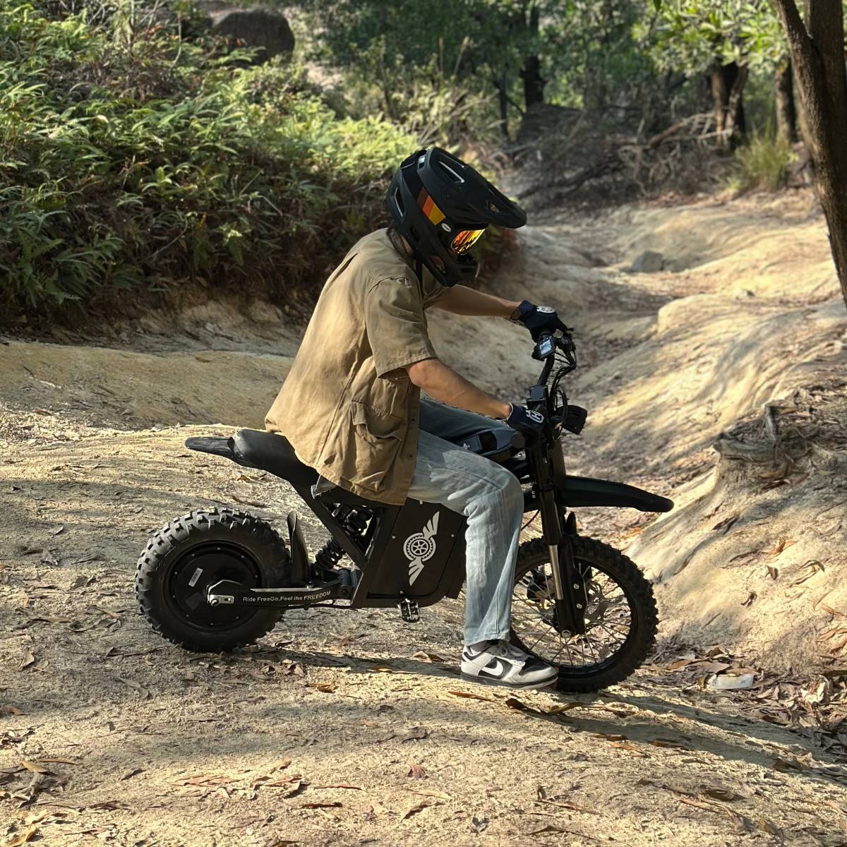 Freego X0 Electric Mini Bike for Teens and Adults - Image 12