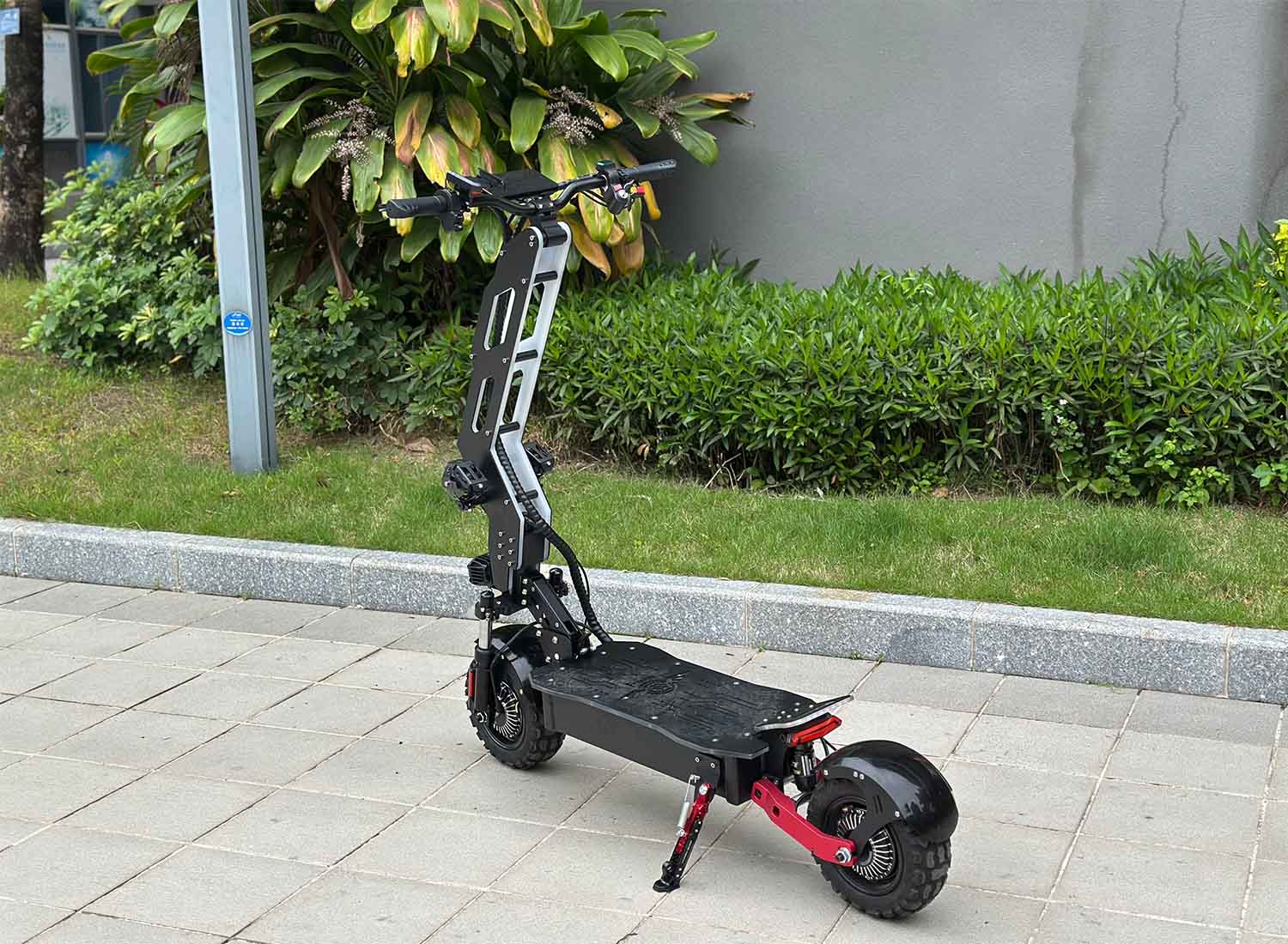 Freego D11 Landtiger Electric Scooter Foldable Dual Motor 4000W - Image 14